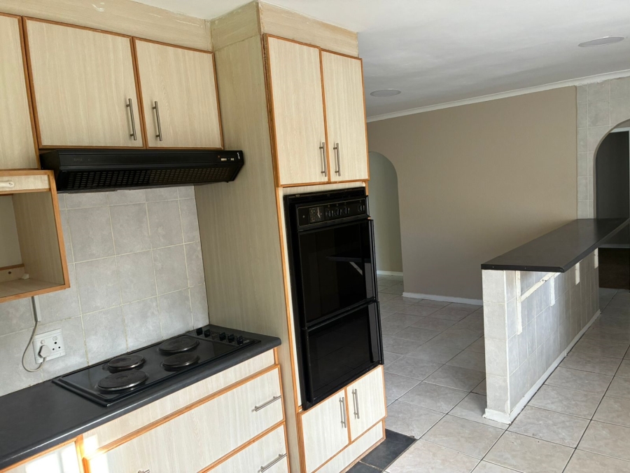 3 Bedroom Property for Sale in La Hoff North West